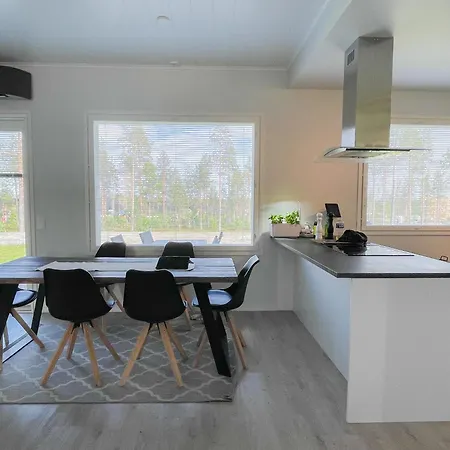 Modern House Near Rovaniemi Center Villa *