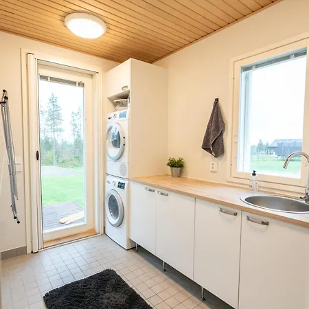 Modern House Near Rovaniemi Center * Nivankyla