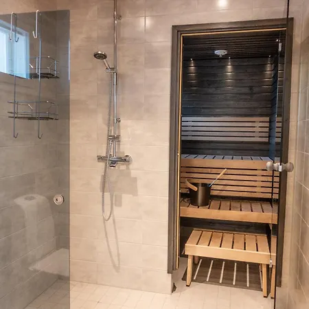 Modern House Near Rovaniemi Center Villa *