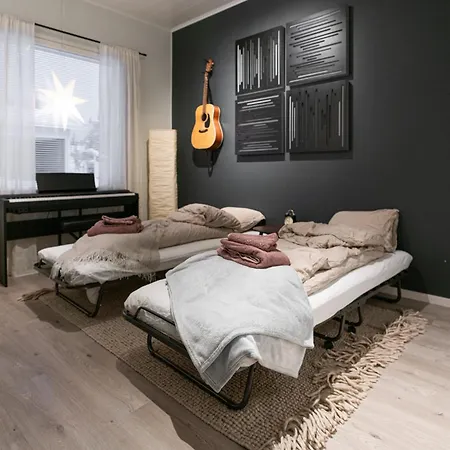 Modern House Near Rovaniemi Center Villa *