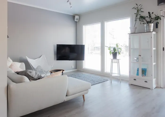 Modern House Near Rovaniemi Center 빌라 Nivankyla