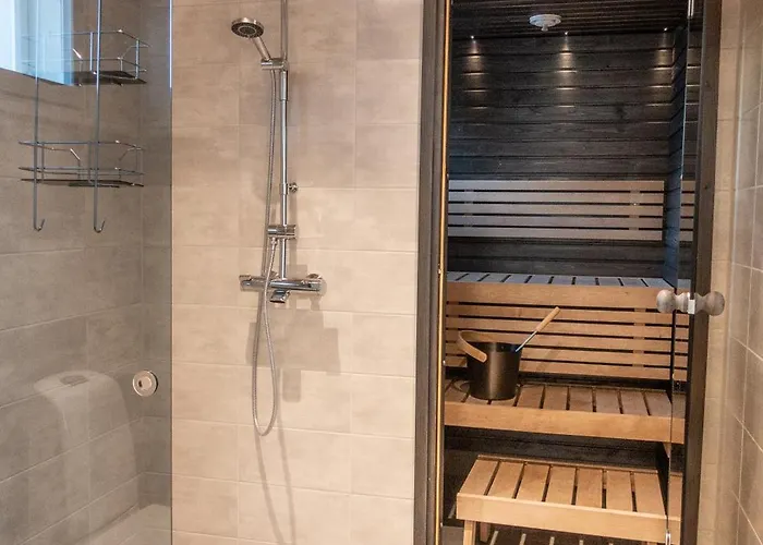 Modern House Near Rovaniemi Center 빌라 *